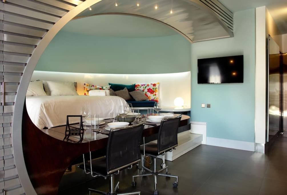 High End Suite At The Center Of Heraklion מראה חיצוני תמונה
